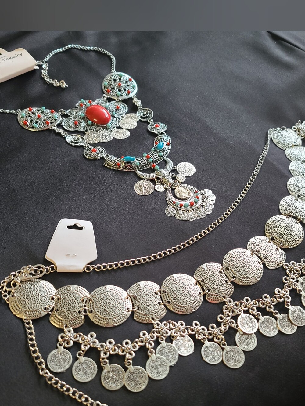 NWT Vintage Necklace With Belt Set